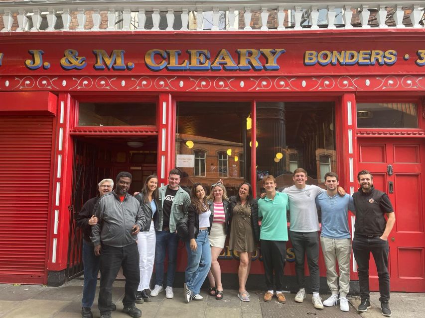 Dublin: Guinness Storehouse & Perfect Pint Tour Experience - Traditional music and the atmosphere of Dublin pubs