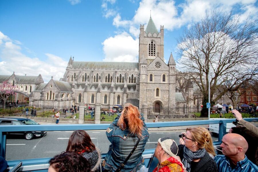 Dublin: Hop-on Hop-off Bus Tour - Phoenix Park and Dublin Zoo