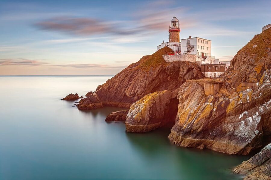Dublin: Howth Coast and Ireland's Eye Boat Tour - Howth Cliffs and Balscadden Bay from the sea