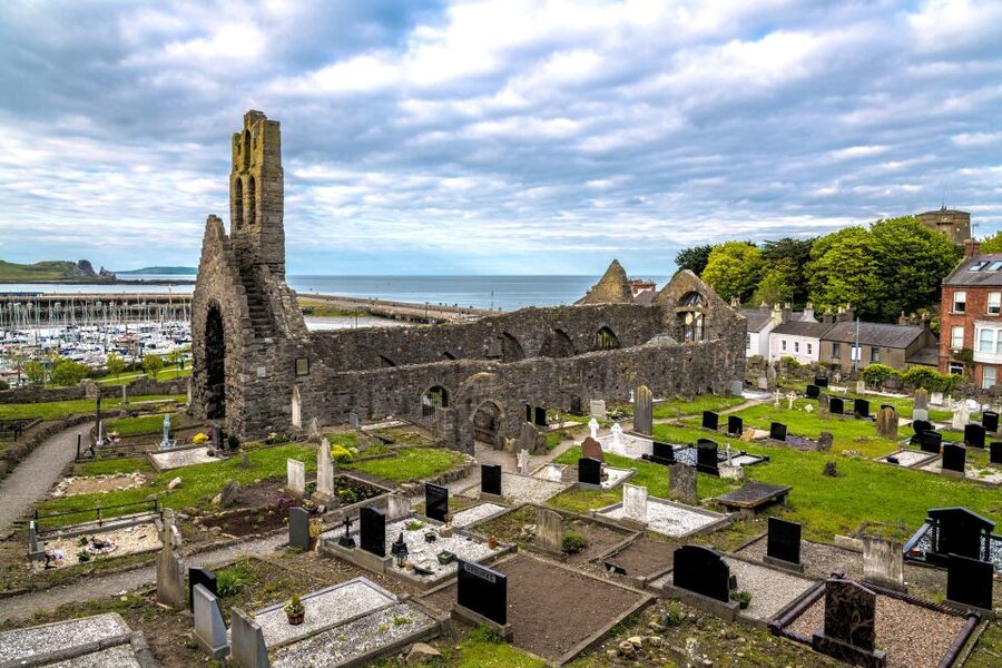 Dublin: Howth Coastal Hiking Tour - The cliff path to Balscadden Bay