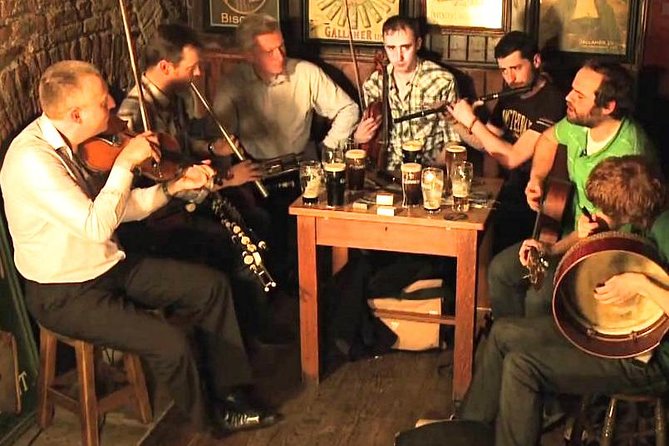 Dublin Irish Musical Pub Tour - Starting Beside Molly Malone