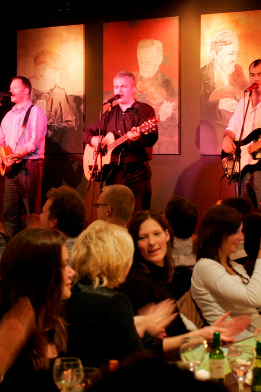Dublin: Irish Night Show at the Merry Ploughboy Pub - Key points to know before booking