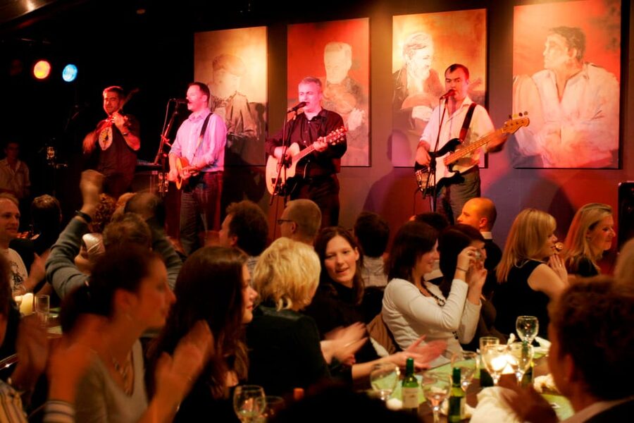 Dublin: Irish Night Show at the Merry Ploughboy Pub - What the Merry Ploughboy evening is really like