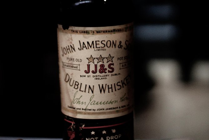 Dublin Jameson Distillery and Guinness Storehouse Guided Tour - The walk to Guinness adds Dublin context