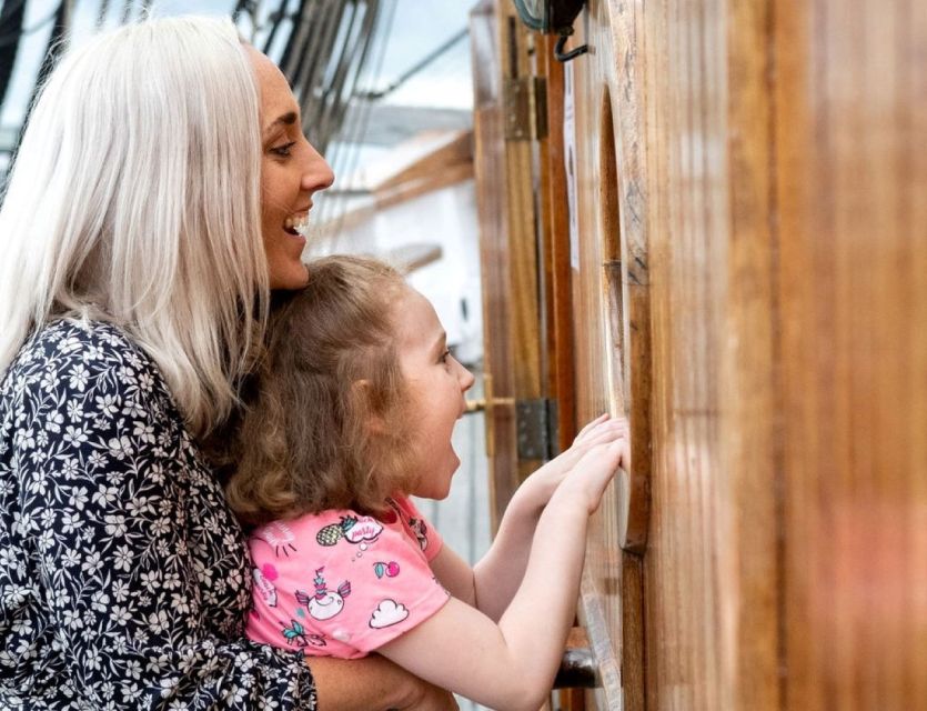 Dublin: Jeanie Johnston Tall Ship Irish Famine History Tour - The Irish famine through migration and survival