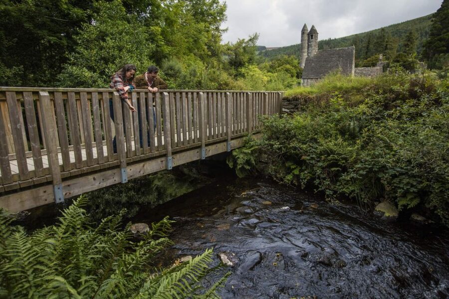 Dublin: Kilkenny, Wicklow & Glendalough Tour & Sheepdog Show - Crossing the Wicklow Mountains by coach