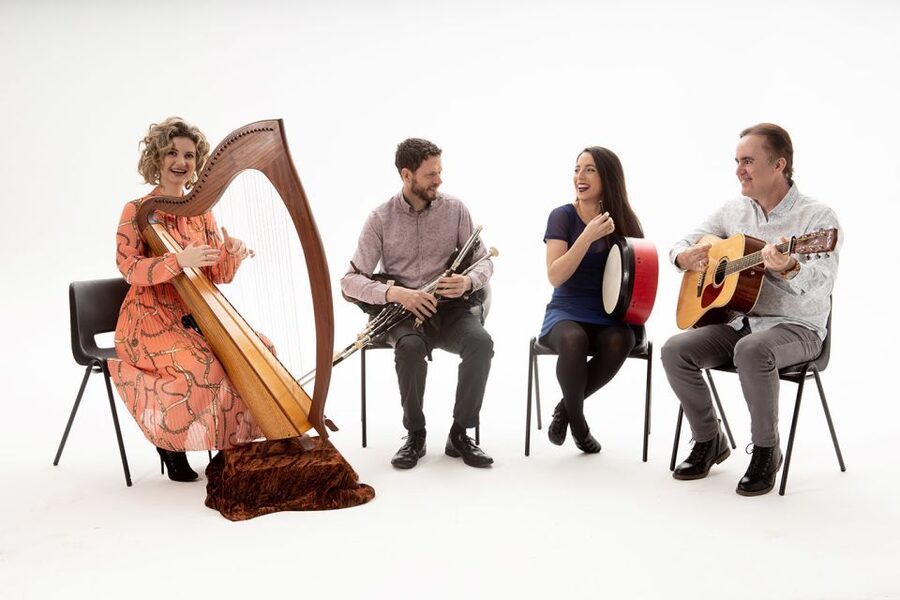 Dublin: Music and Dance Show at The Irish House Party - Arriving at the 18th-century townhouse
