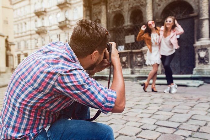 Dublin: Personal Photographer- Travel Photography Experience - Temple Bar in a 25-minute photo stop