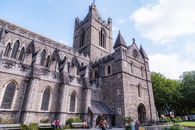 Dublin: Private Chauffeur Tour - Dublin Castle and the cost of going inside
