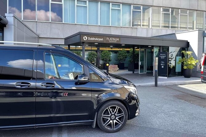 Dublin: Private Chauffeur Tour - Trinity College and the difference between seeing and visiting
