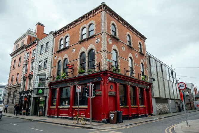 Dublin Private Highlights & History of 1916 Easter Rising Tour - Local guides make the largest difference