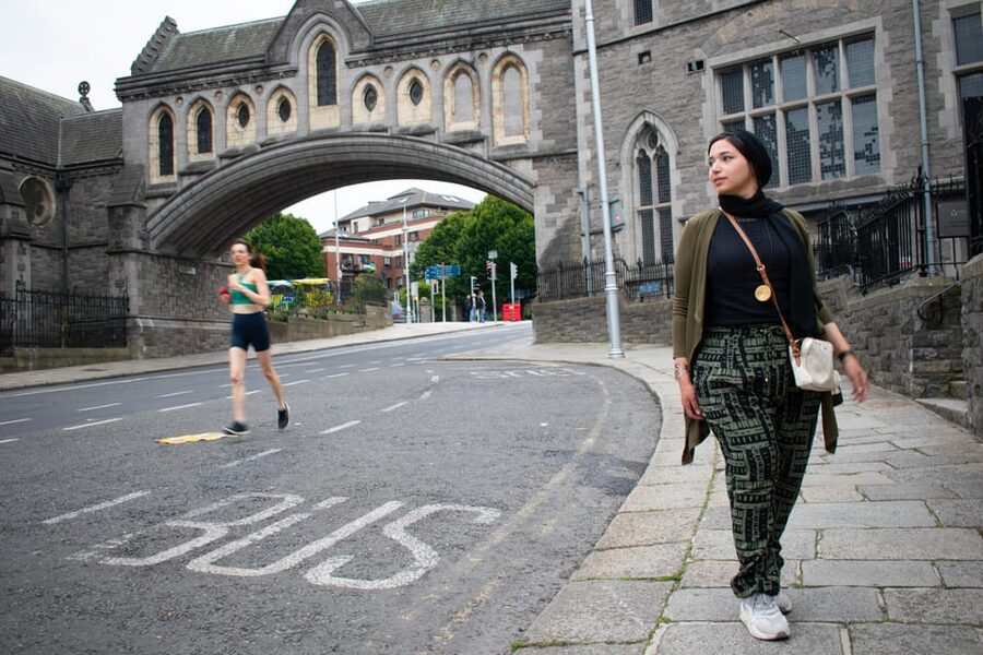 Dublin: Private Photo Experience - What the posing guidance adds