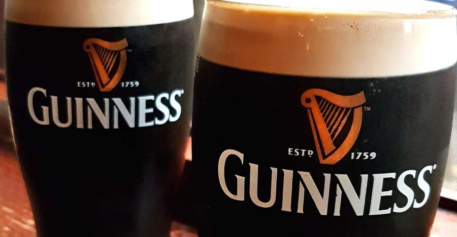 Dublin: Private Pub Tour - Stop two: pub character, conversation, and Irish music