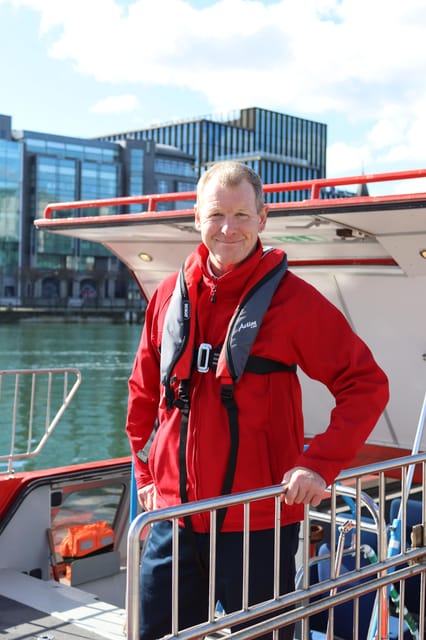 Dublin: River Liffey Sightseeing Cruise - A close look at Dublin’s bridges and riverfront