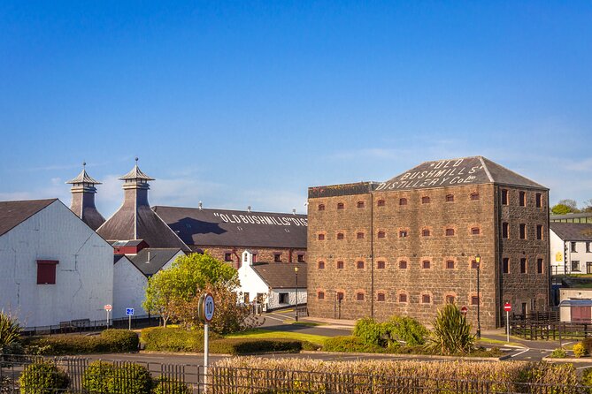 Dublin to Belfast, Dunluce Castle and Giant's Causeway Day Tour - The guides make a real difference