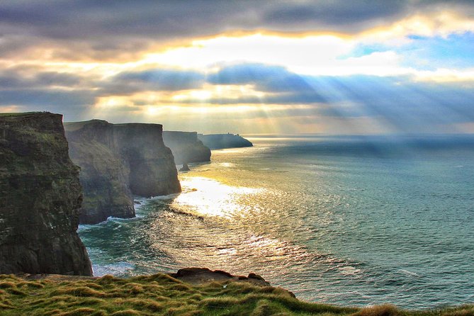 Dublin to Cliffs of Moher, including Wild Atlantic Way and Galway - Is the $90.70 price good value?