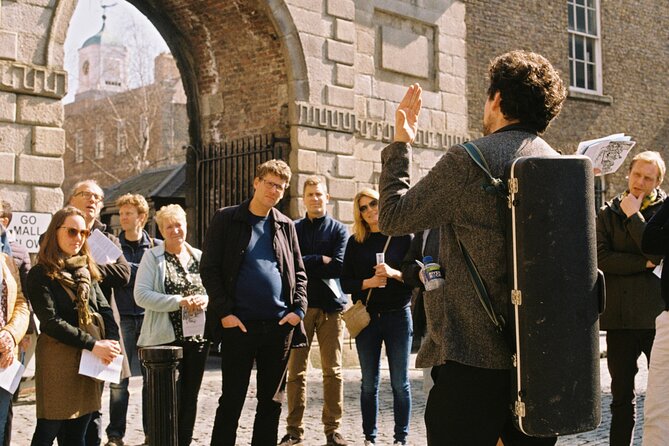 Dublin Traditional Irish Music Walking Tour with Live Performance - Fishamble Street, Vikings, and Handel’s Messiah
