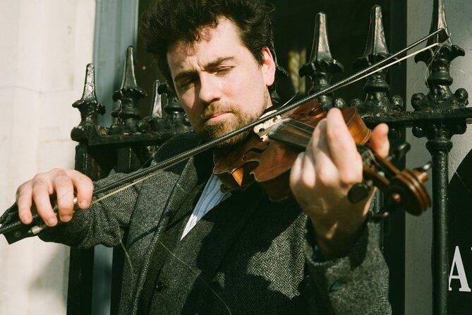 Dublin Traditional Irish Music Walking Tour with Live Performance - Starting at 1 pm in Temple Bar