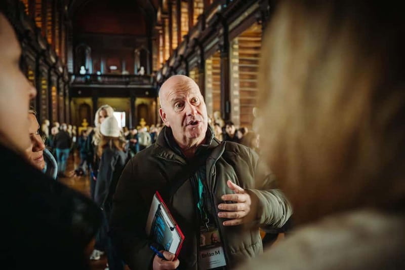 Dublin: Trinity College, Castle, Guinness and Whiskey Tour - What guides add to the day