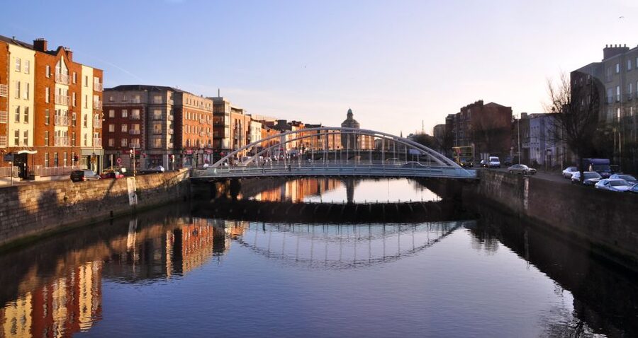 Dublin Welcome Tour: Private Tour with a Local - Paid attractions and extra costs