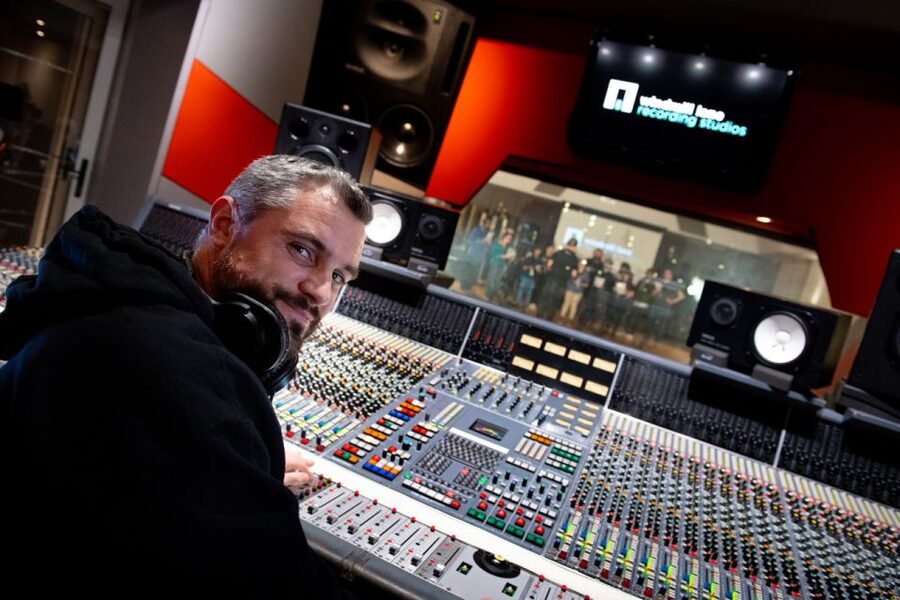Dublin: Windmill Lane Recording Studios Tour - Inside Dublin’s most famous recording doors