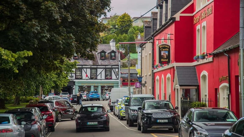 Easy Access - The Blarney Stone & Castle Gardens Tour - Blarney Woollen Mills and the final half hour
