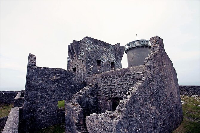 Electric biking on Inishmore island. Aran island. Self-guided. Full day. - Dun Aonghasa and the island’s ancient sites
