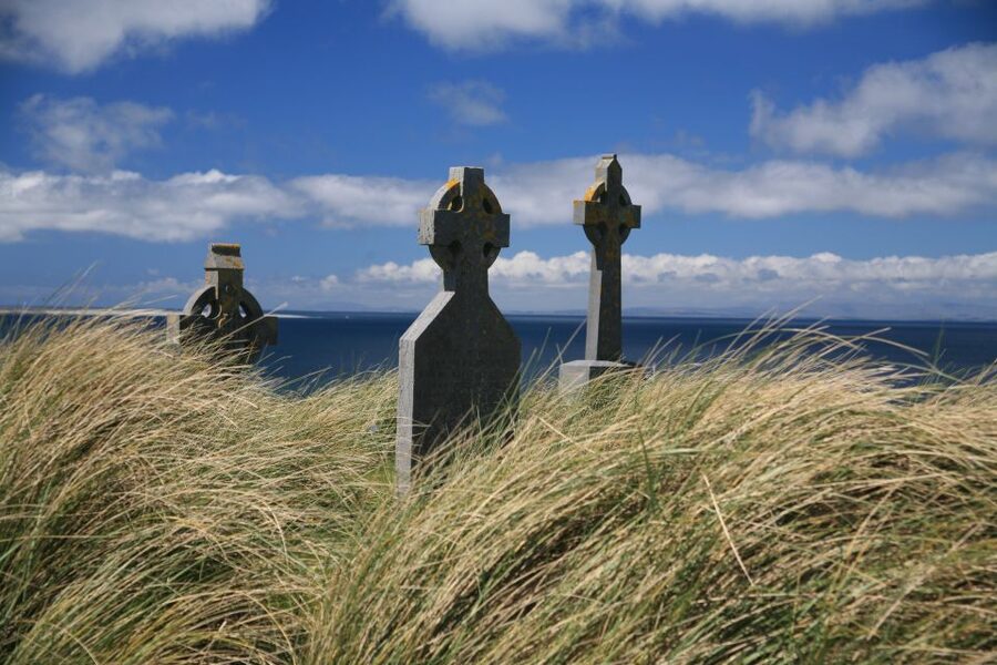 From Doolin: Day Trip to Inisheer with Bike or Bus Tour - Who should book this Inisheer trip?