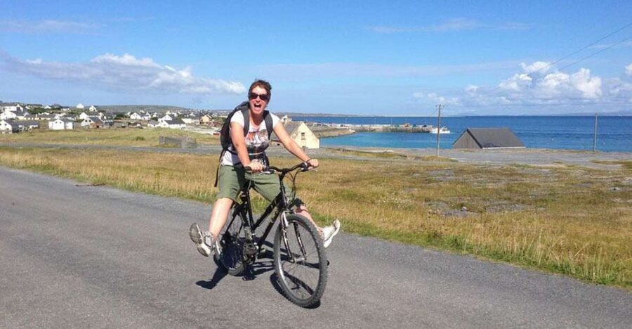 From Doolin: Day Trip to Inisheer with Bike or Bus Tour - First impressions of Ireland’s smallest Aran Island
