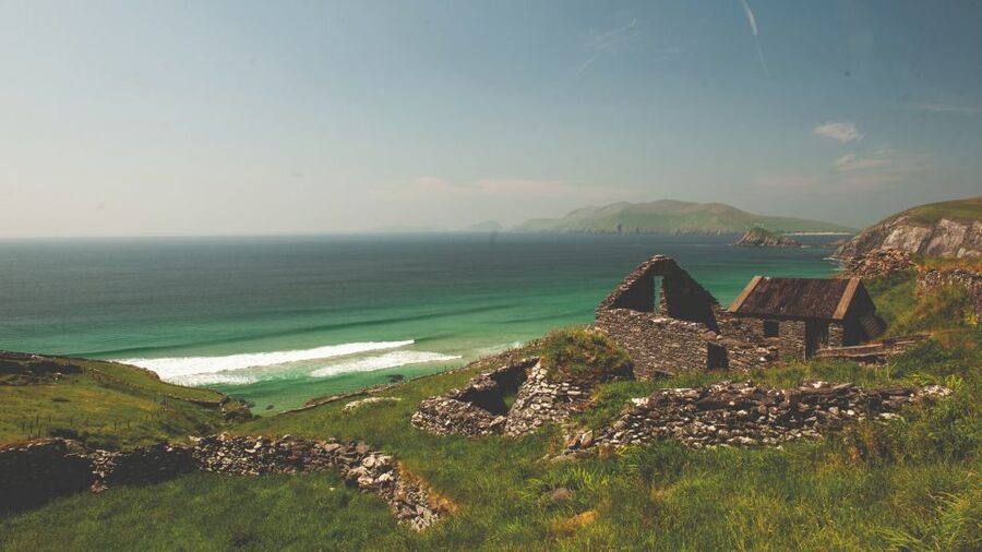 From Dublin: 5-Day Tour to the Southwest with Accommodation - From Dublin to Clonmacnoise and Galway