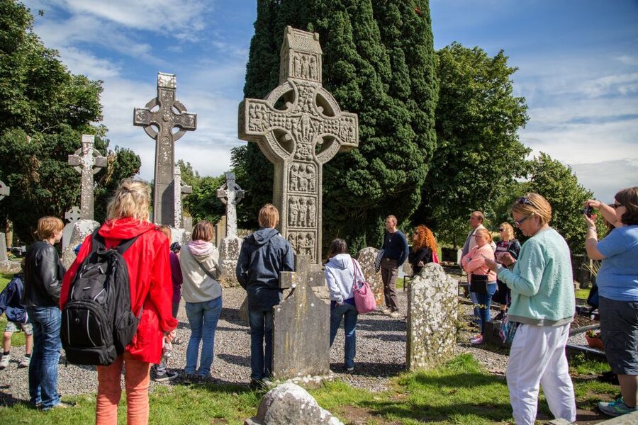 From Dublin: Celtic Boyne Valley and Ancient Sites Tour - Loughcrew Cairns and a 5,000-year-old climb