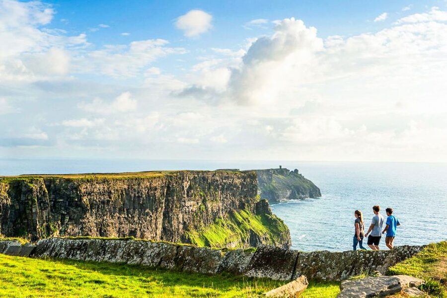 From Dublin: Cliffs of Moher, Burren & Galway City Day Tour - Two useful hours in Galway City