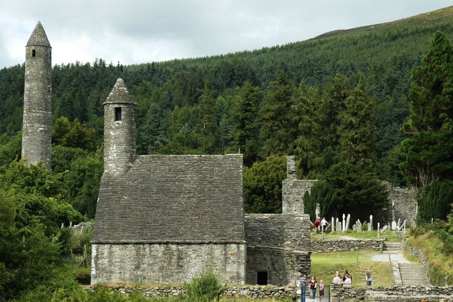 From Dublin: Wicklow Mountains, Glendalough & Kilkenny Tour - Kilkenny, medieval lanes and a flexible lunch