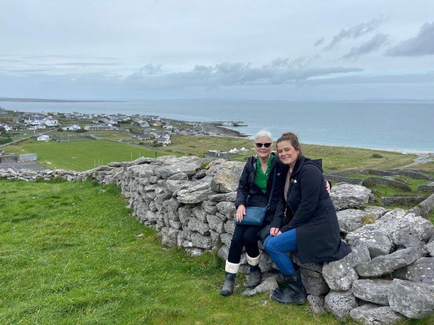 From Galway: Day Trip to Inisheer with Bike or Bus Tour - Tea, scones, and a useful local pause