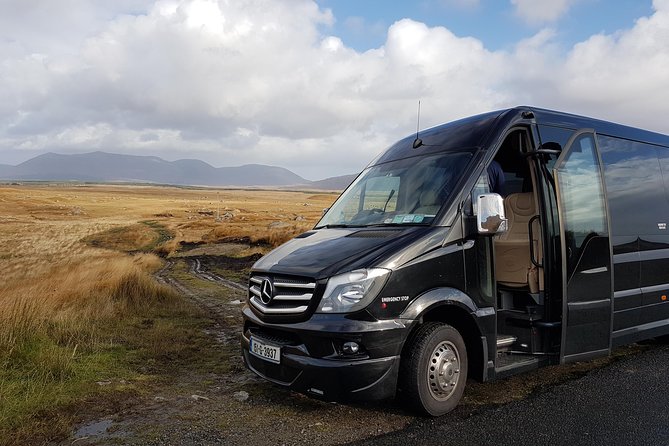 From Galway: Guided tour of Connemara with 3 hour stop at Connemara National Pk. - Leaving Galway along Galway Bay