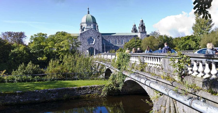 Galway City: Guided 1.5-Hour Walking Tour - Key points to know before booking