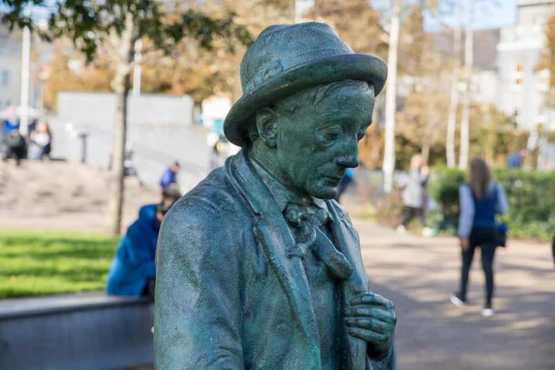 Galway City Walk: Rougues, Rebels and Rakes - The King’s Head Pub and Lynch’s Castle