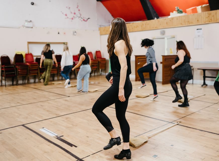 Galway: The Irish Dance Experience - The first steps: starting with Irish dance basics