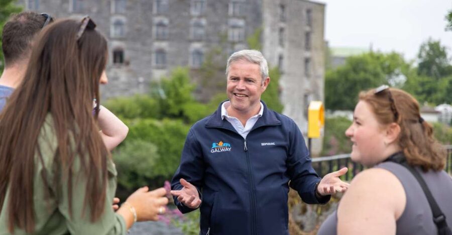 Galway: Welcome to Galway Walking Tour - Start at Eyre Square, Galway’s natural meeting place