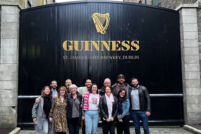 Guinness Storehouse: Entry ticket + Perfect Pint Pub Tour - From St. James’s Gate to central Dublin