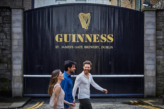 Guinness Storehouse Ticket and Big Bus Dublin Hop-on Hop-off Tour - Trinity College, Temple Bar, and Dublin Castle