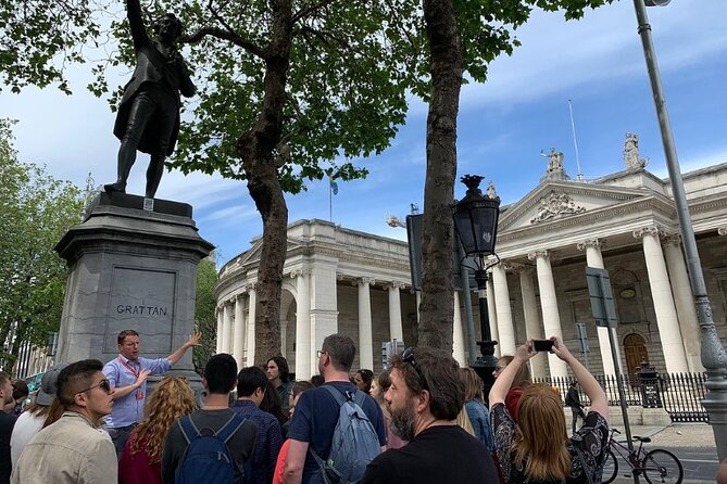 Highlights of Dublin Private Walking Tour with Guide - A smart first look at central Dublin