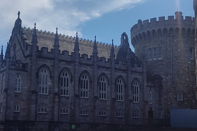 Historical Walking Tour of Dublin - Donal’s style: history with jokes, poetry, and pub advice