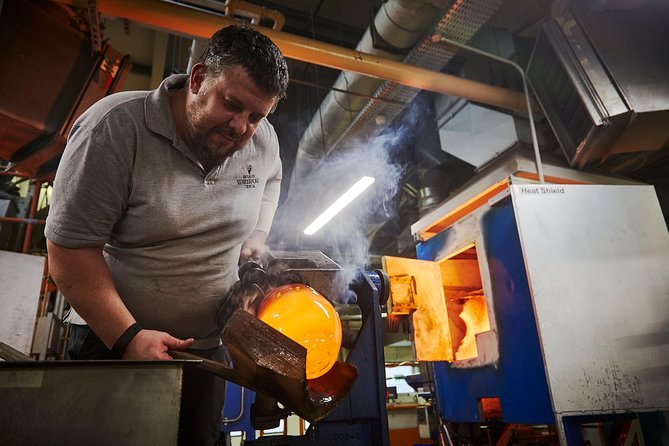 House of Waterford Crystal Guided Factory Tour - Cutting, sculpting, and engraving by hand