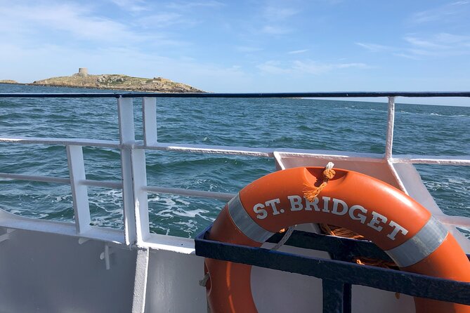 Howth - Howth Cliffs & Ireland's Eye 1 hour Tour - Turning southeast toward Howth Cliffs