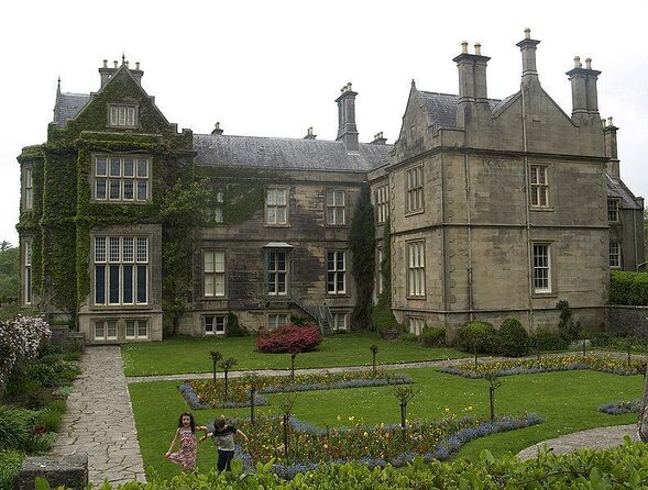 Kerry Highlights Day Tour from Dublin - Muckross House needs careful planning