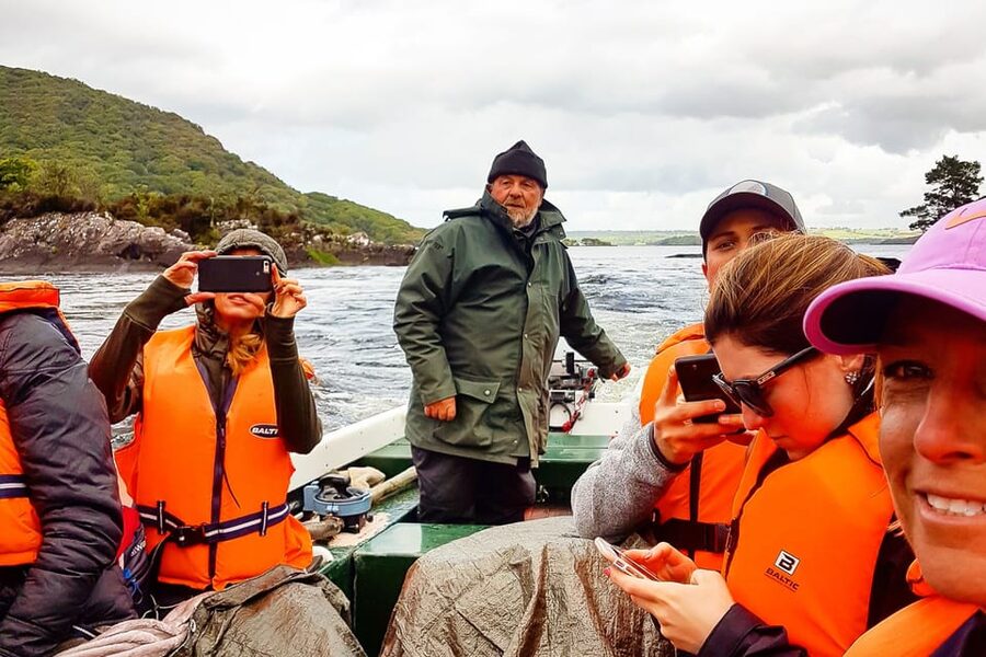 Killarney: Gap of Dunloe Pony, Trap & Traditional Boat Tour - Weather, clothing, and comfort