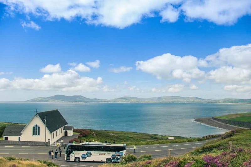 Killarney: Ring of Kerry Bus Tour - Bog Village and rural Kerry in 30 minutes