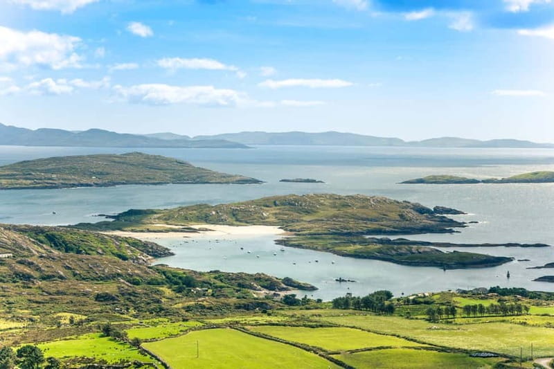 Killarney: Ring of Kerry Bus Tour - Killorglin and the road toward Glenbeigh