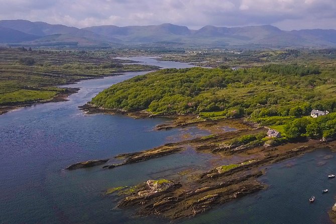 NO 1 Ring of Kerry Tour inc Killarney Lakes & National Park - Why the Ring of Kerry works best from a coach